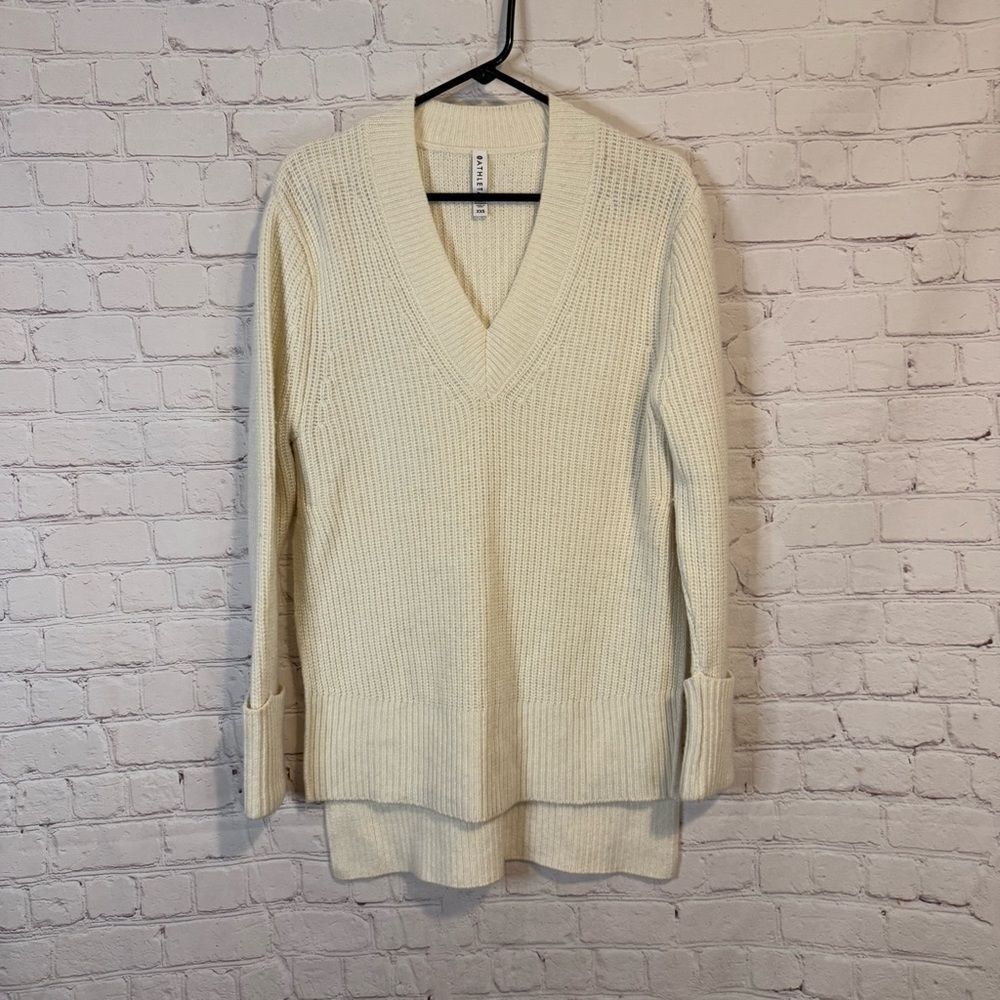 Athleta Shasta V-Neck Cream size XXS
